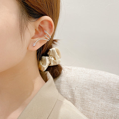 Silver Crawl Ear Cuff | Style No. 115